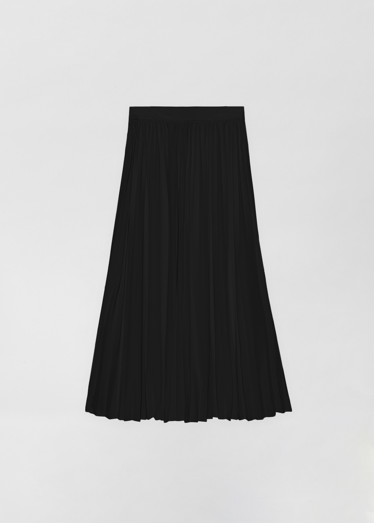 black pleated skirt