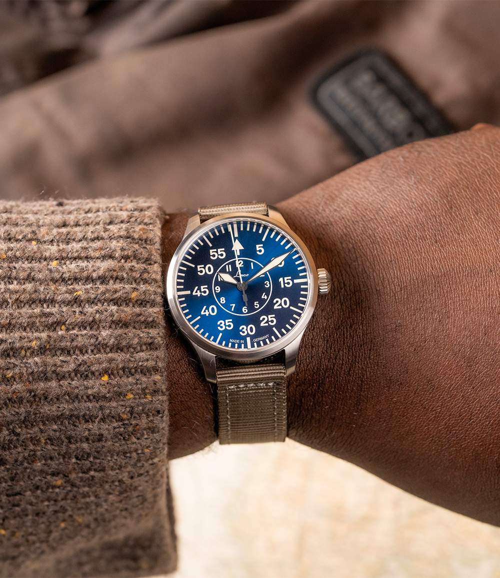 Aachen Blaue Stunde 42mm | Blue Dial Watch
