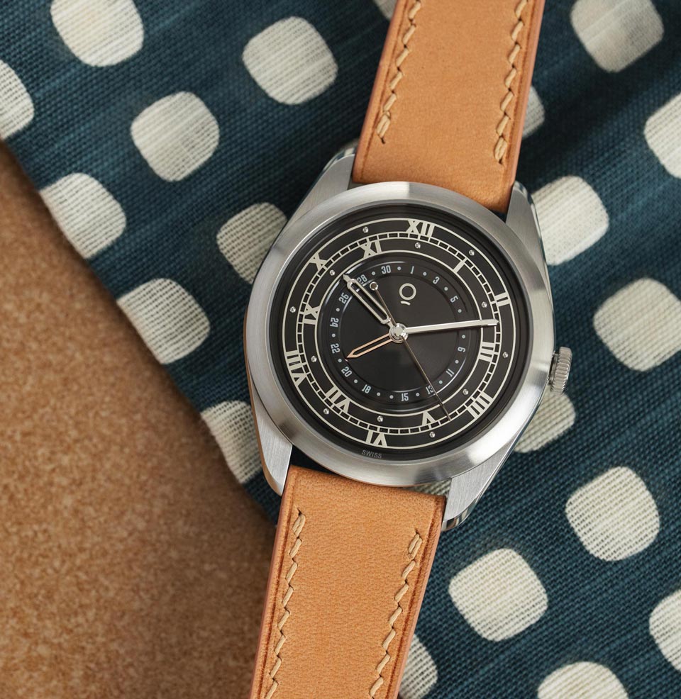Coriolis Pointer Date - Rhodium Black Classic and timeless, Dark Rhodium combines a black surface with silver and a touch of rose gold