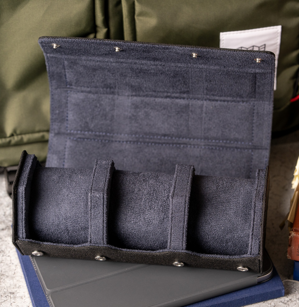 Arsenale Esagono 3-Slot Watch Roll Microfibre Inner Lining