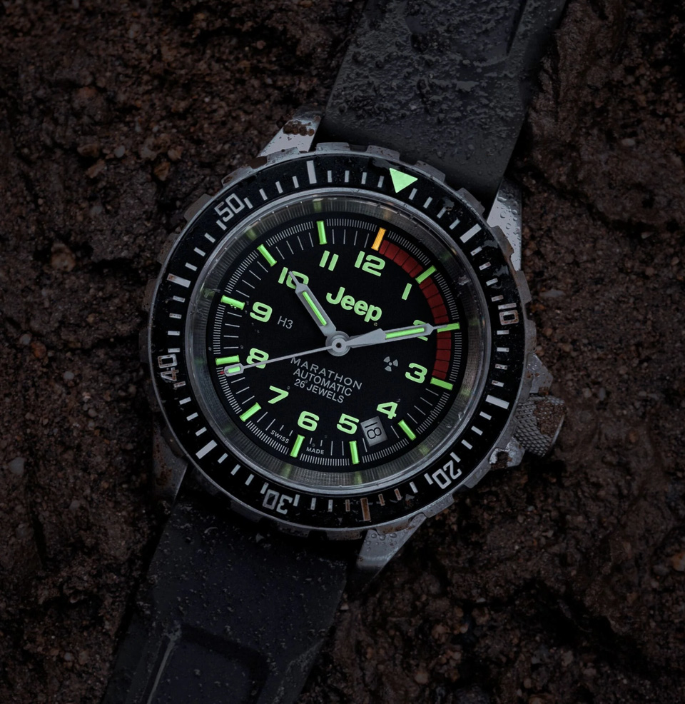 Marathon x Jeep® 41mm Rubicon — Diver's Watch Legibility in dark settings
