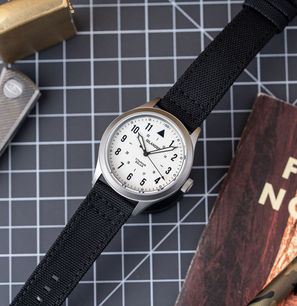 Islander Babylon HV1000 Titanium Solar Field Watch Babylon HV1000 Titanium