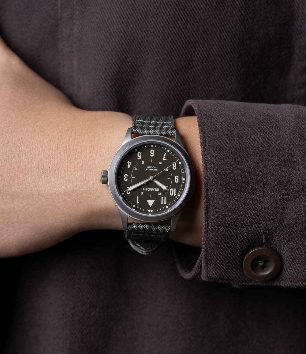Islander Babylon HV1000 Titanium Solar Field Watch