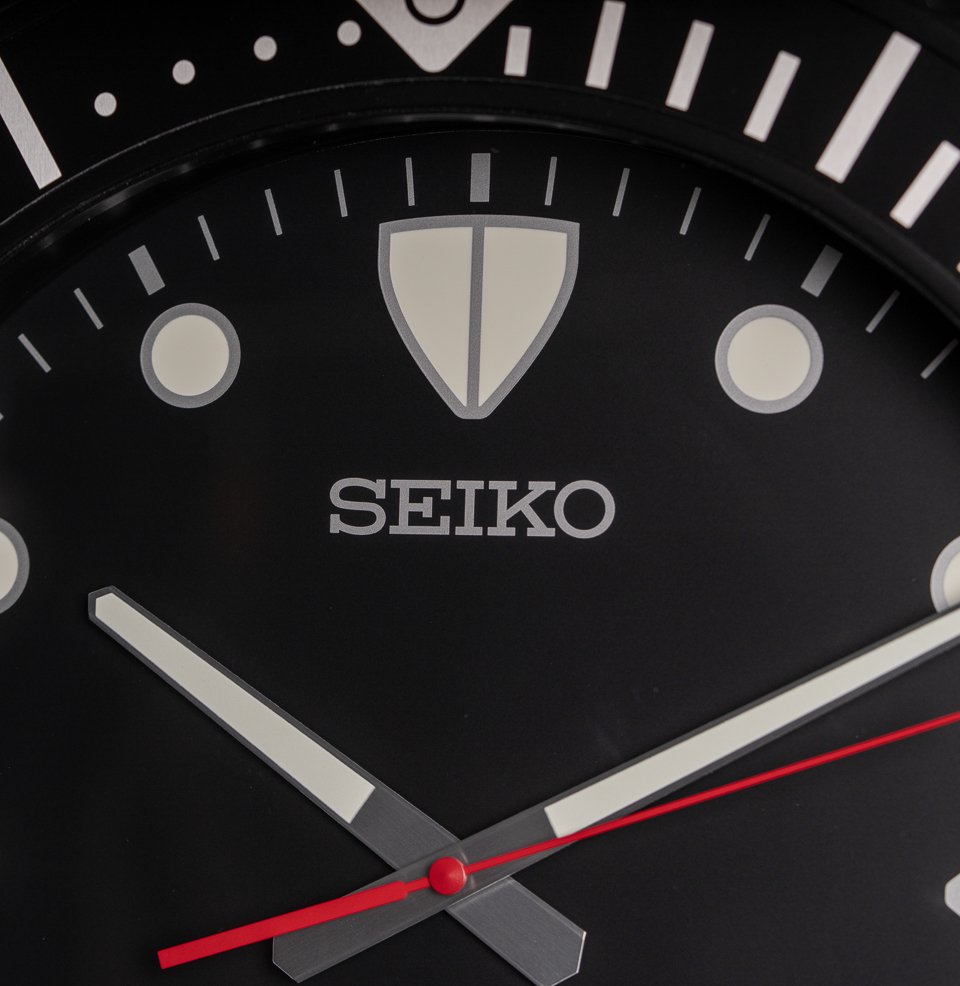 Seiko QXA849 Heritage Design Wall Clock Smooth Quartz Movement 