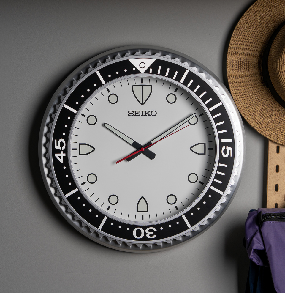 Seiko QXA849 Heritage Design Wall Clock Right At Home