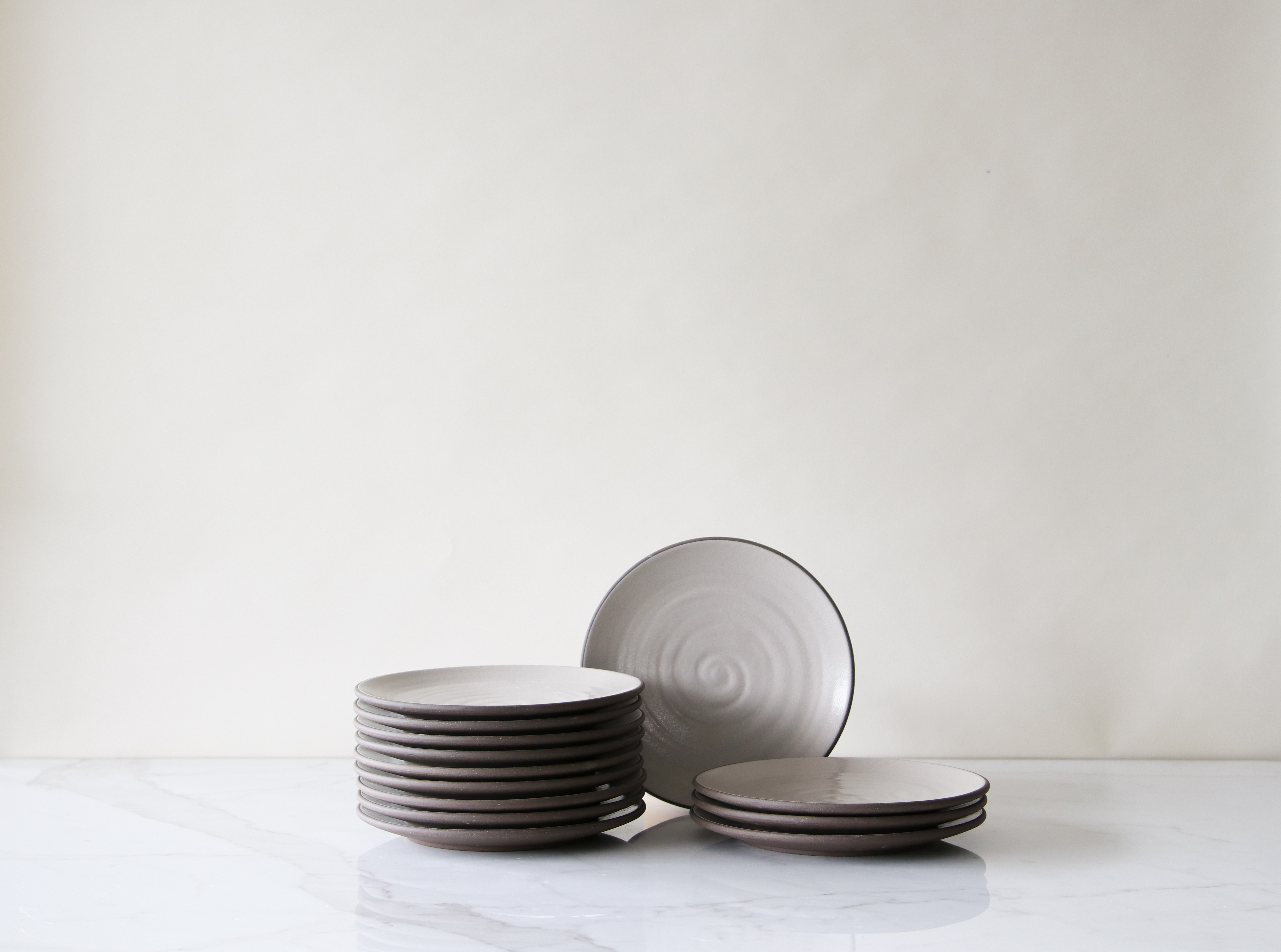 pro-shop-10-5-coupe-salad-plate-color-customization-draft