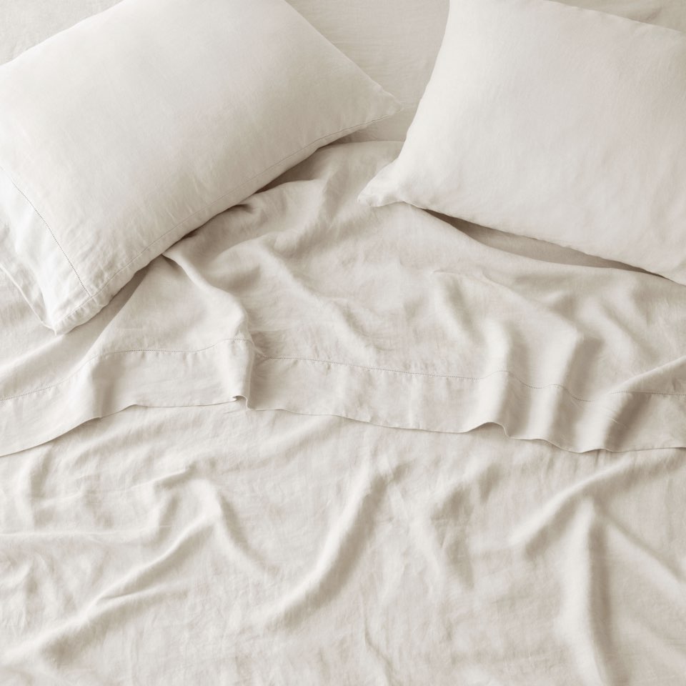Stonewashed Linen Bed Cover – The Citizenry