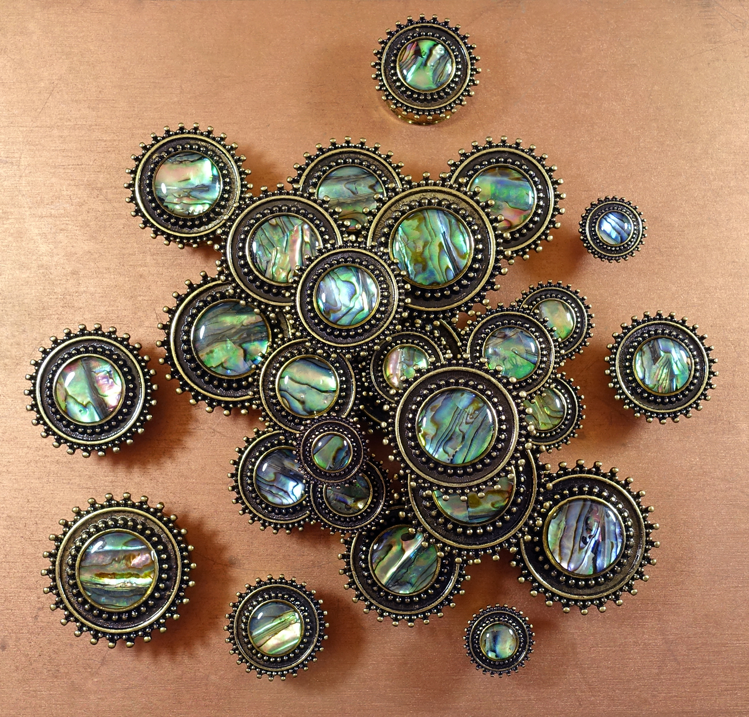  Rustikales Messing Abalone Plug / gauge
