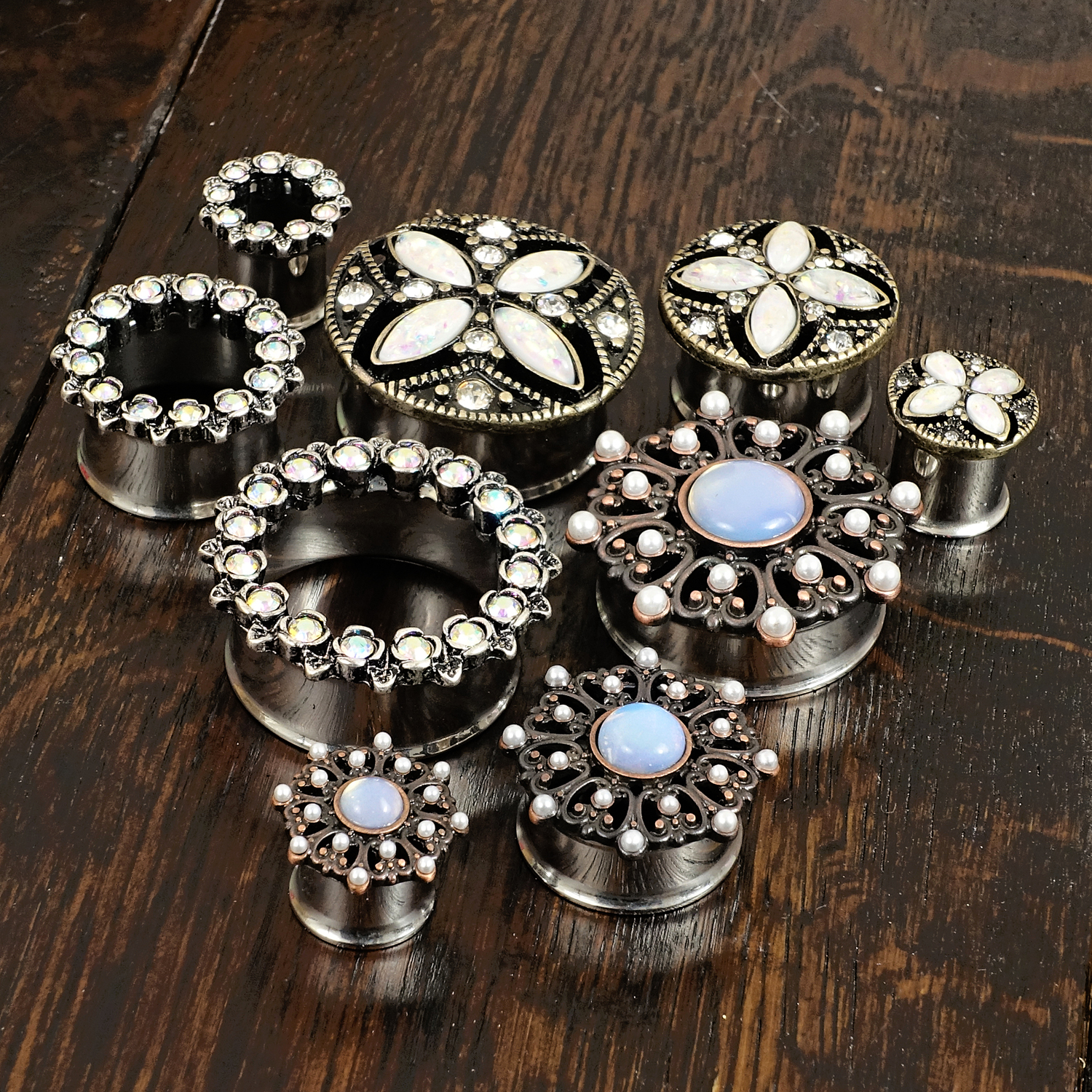 classy  Elegant Pearl Plug / Gauge