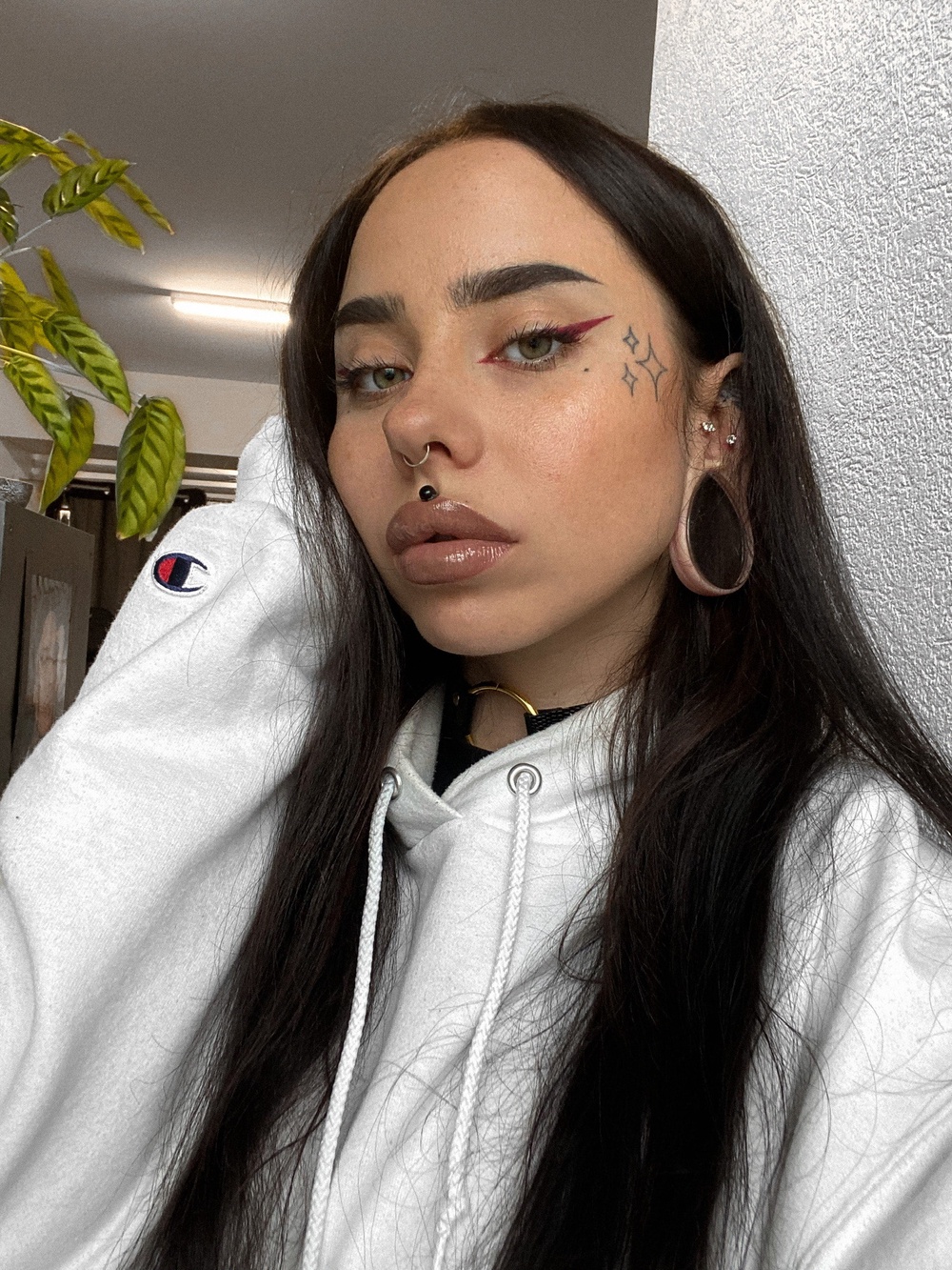 Girl wearing big Clear Teardrop Glass Plug / Gauge