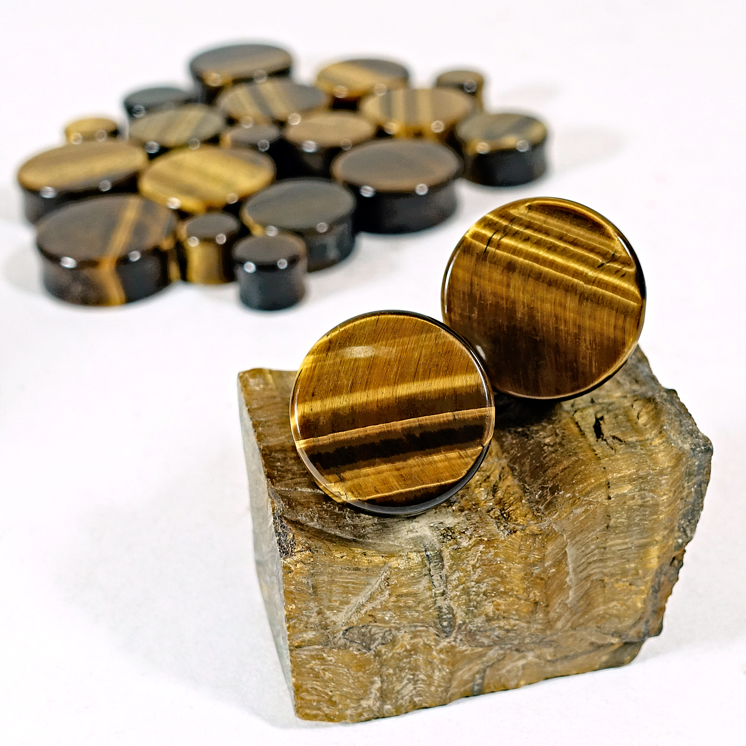 Cute  Tiger Eye Stone Plug / Gauge