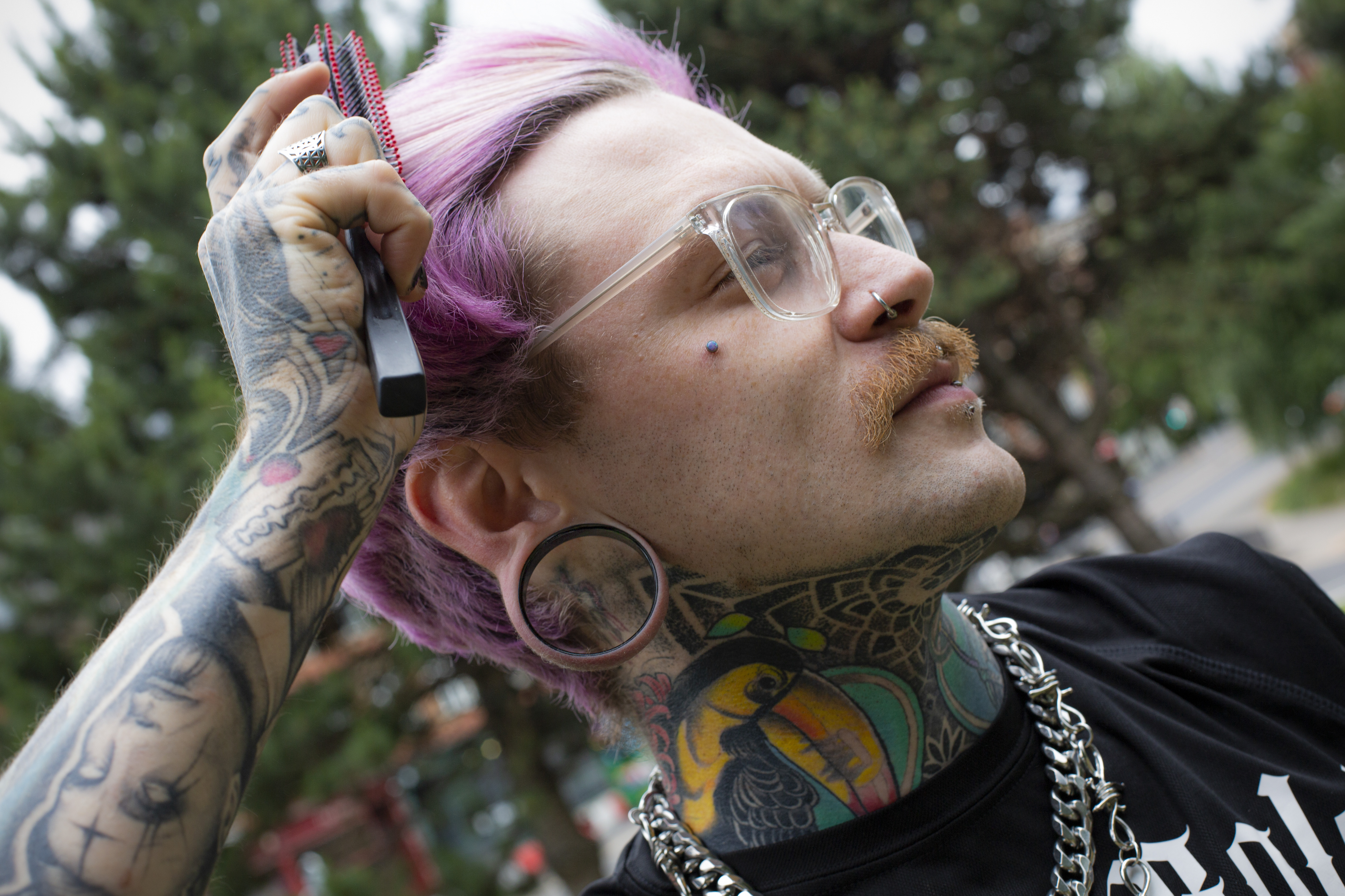 Guy wearing Large  Black Double Flare Stainless Steel Tunnel