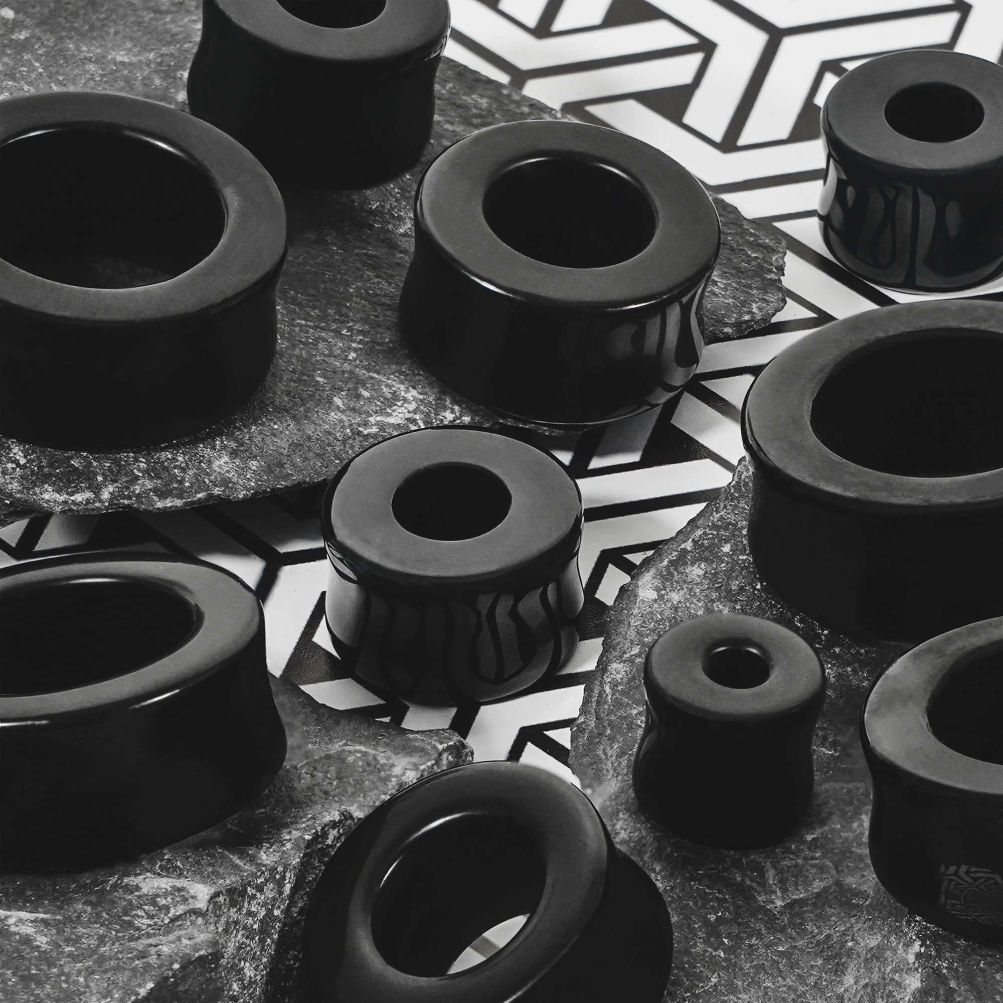 alternative  Black Onyx Stone Tunnel