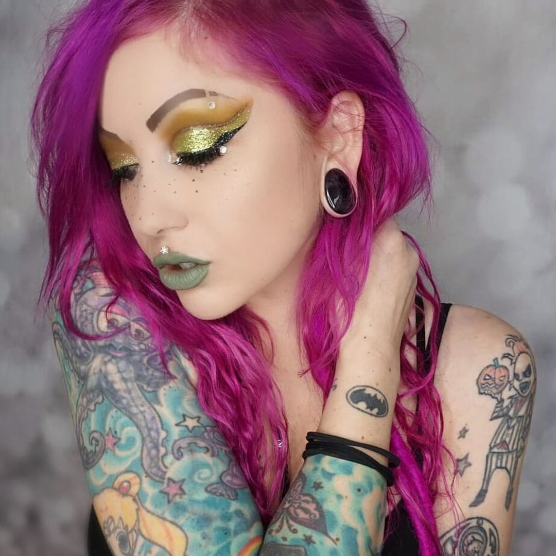Girl wearing amazing  Teardrop Amethyst Stone Plug / Gauge