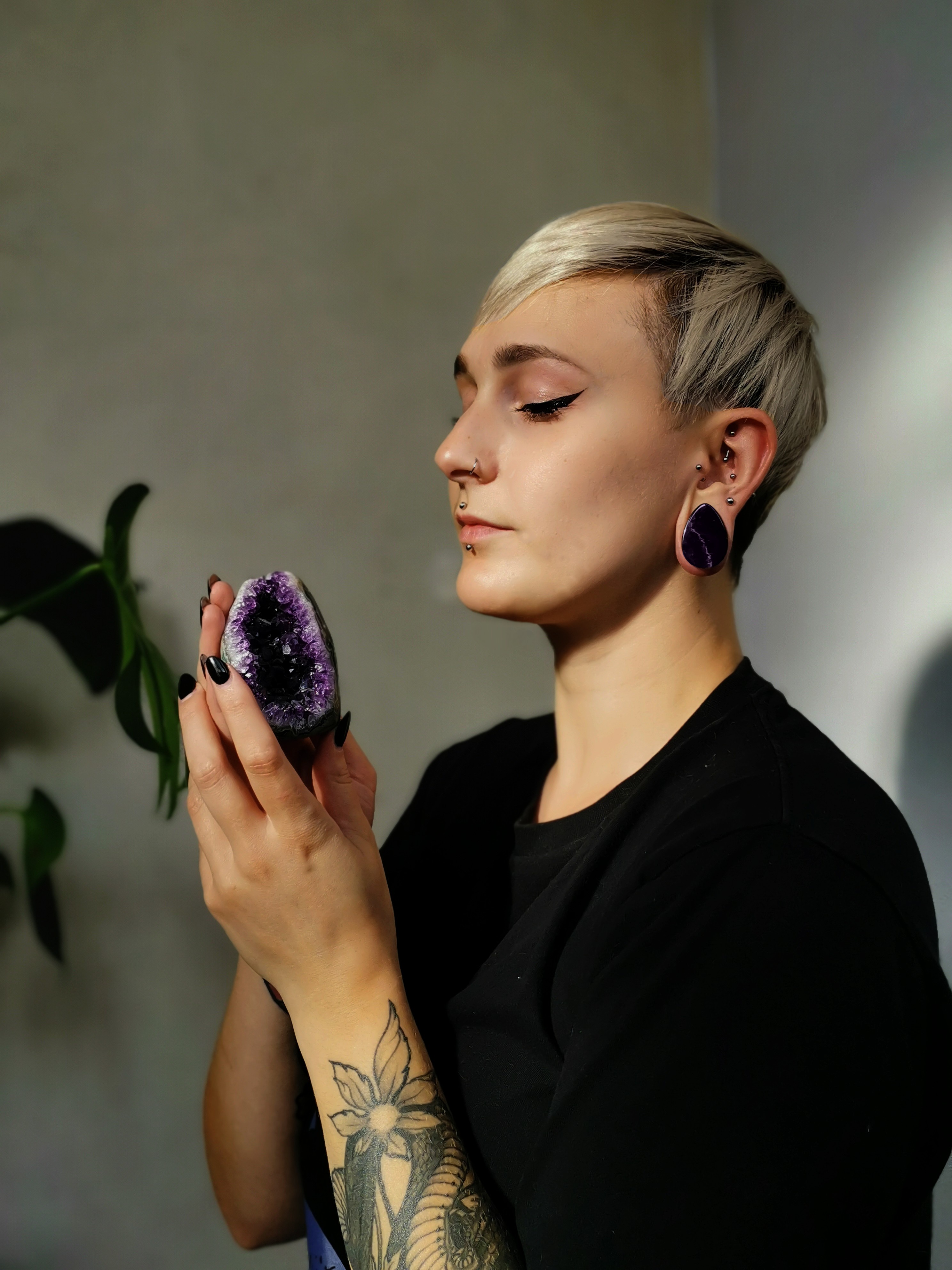 Girl wearing pretty  Teardrop Amethyst Stone Plug / Gauge