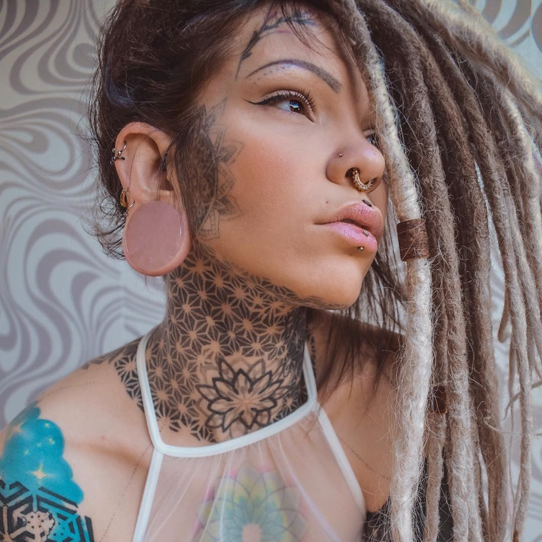 girl wearing cute  Rose Quartz Stone Plug / Gauge