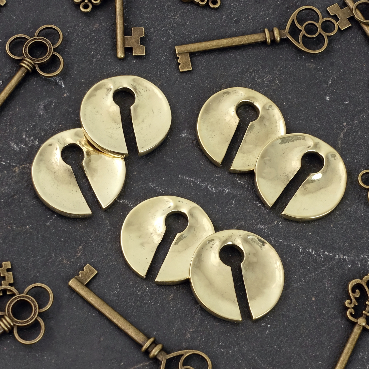 High quality  Circle Keyhole - Brass Ear Weights (Pair)