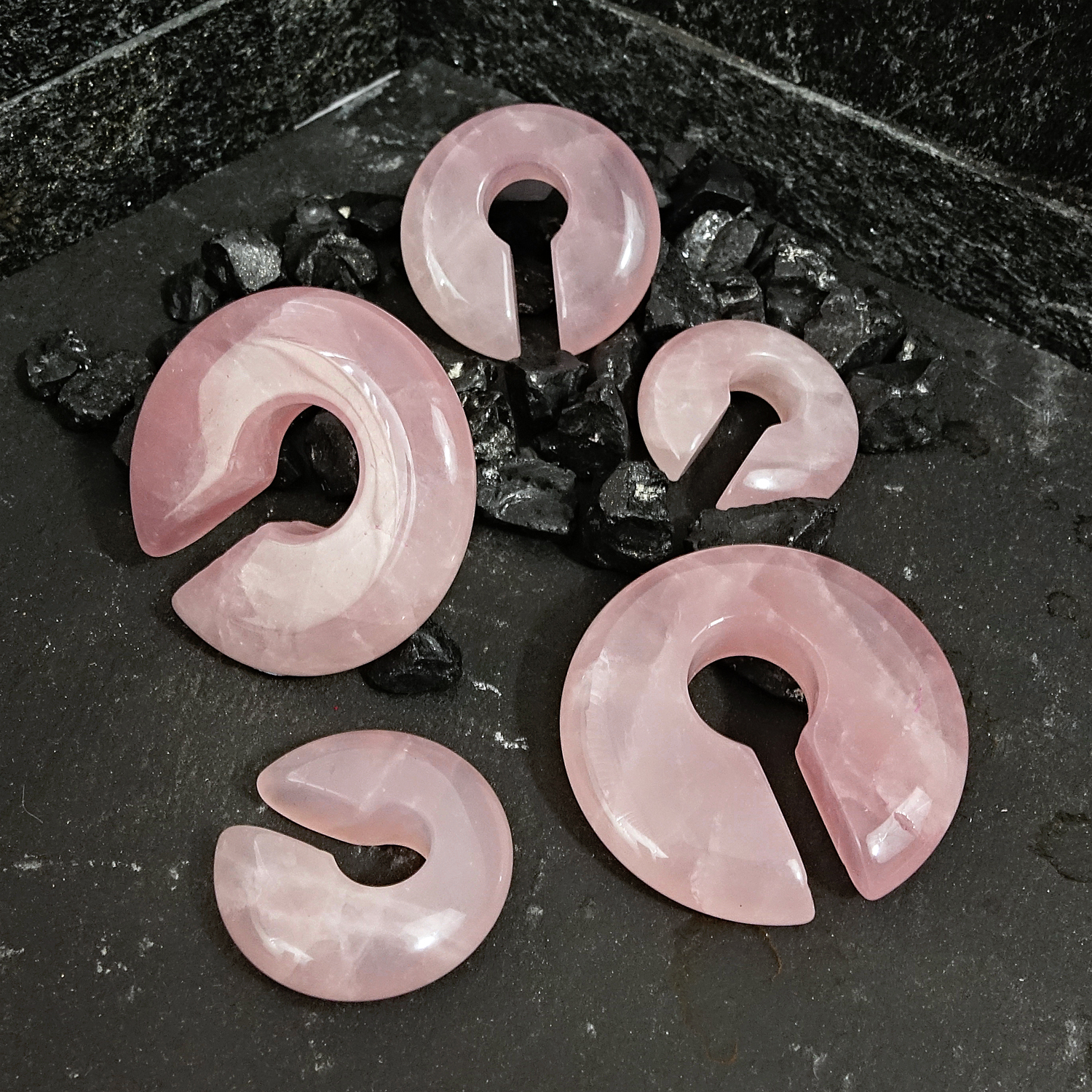  Rosenquarzstein - Kreisförmige Schlüsselloch -Ohrgewichte (Paar)