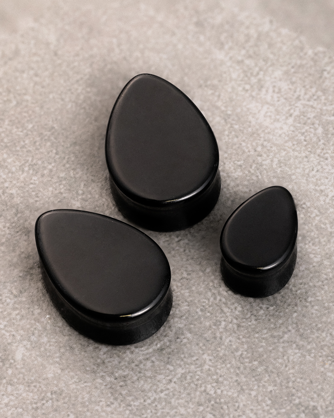  Schwarzer Tropfenförmiger Glas Plug / Dehnung