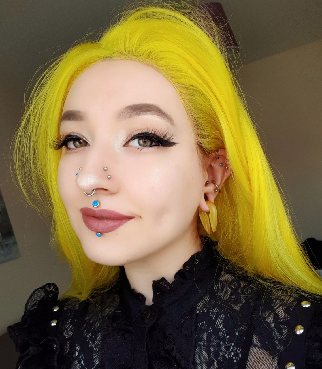 Girl wearing cute Yellow Glass - Pincer Keyhole Ear Weights (Pair)