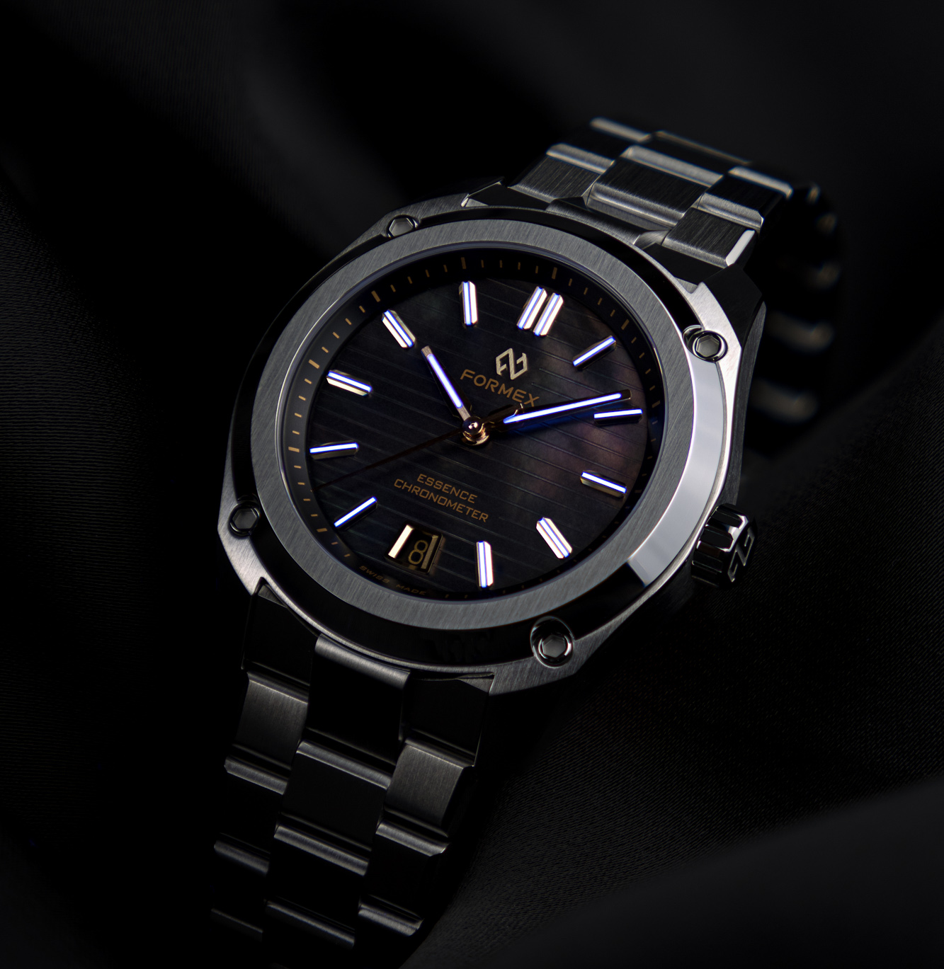 Essence ThirtyNine Automatic Chronometer Black Pearl Mother-of-Pearl 