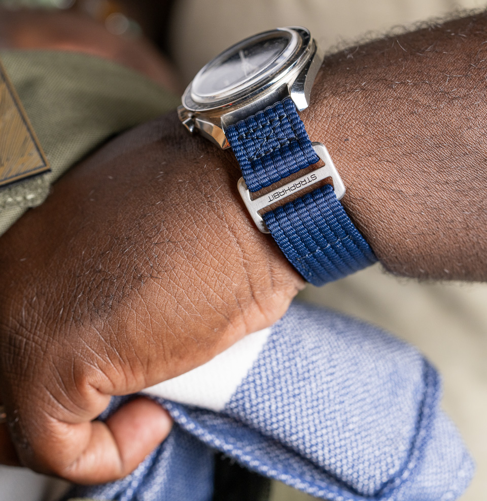 Hook and Loop Single Pass Watch Straps Hook-and-Loop Closure