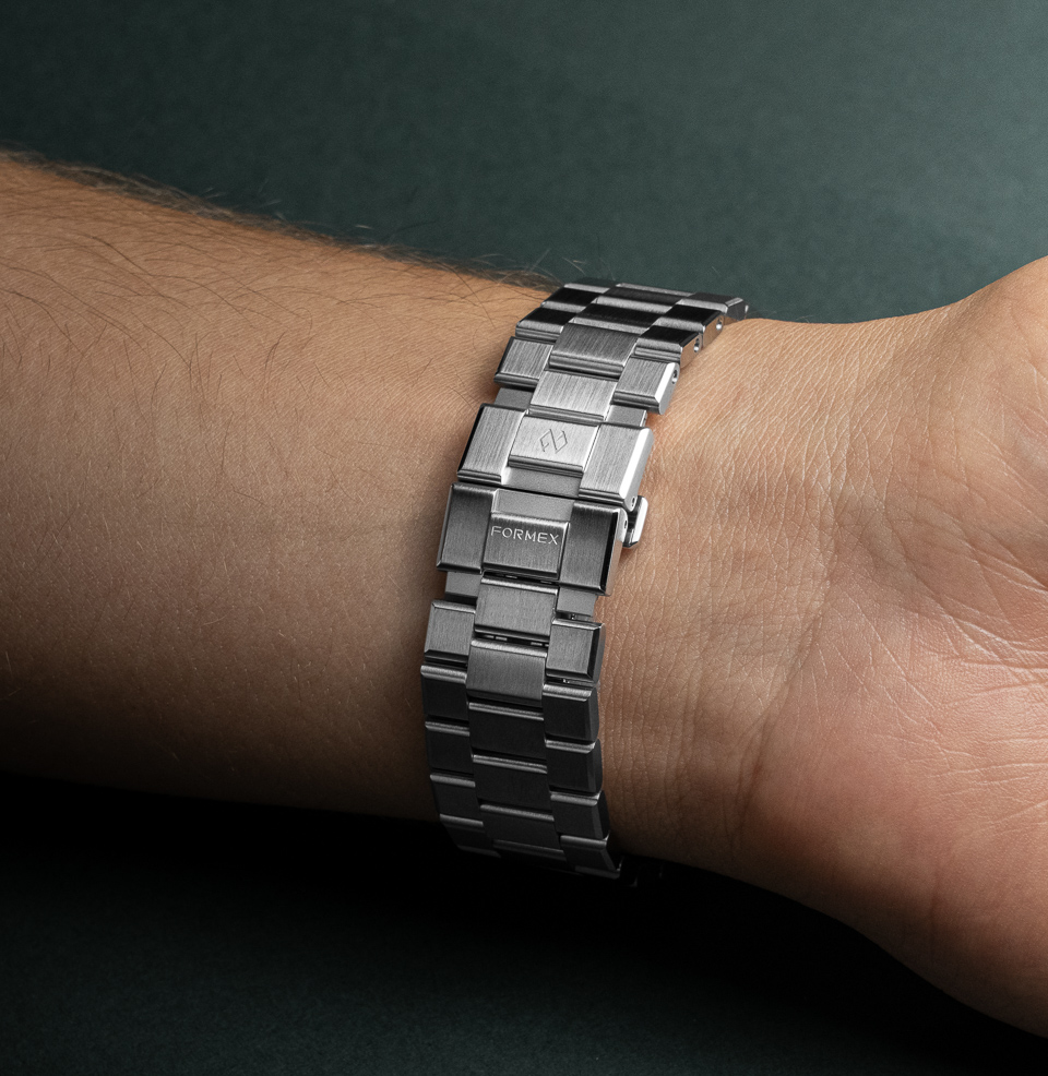 Formex Essence 41mm Automatic Chronometer Malachite - Preorder On-the-Fly Butterfly Clasp Micro-Adjustment