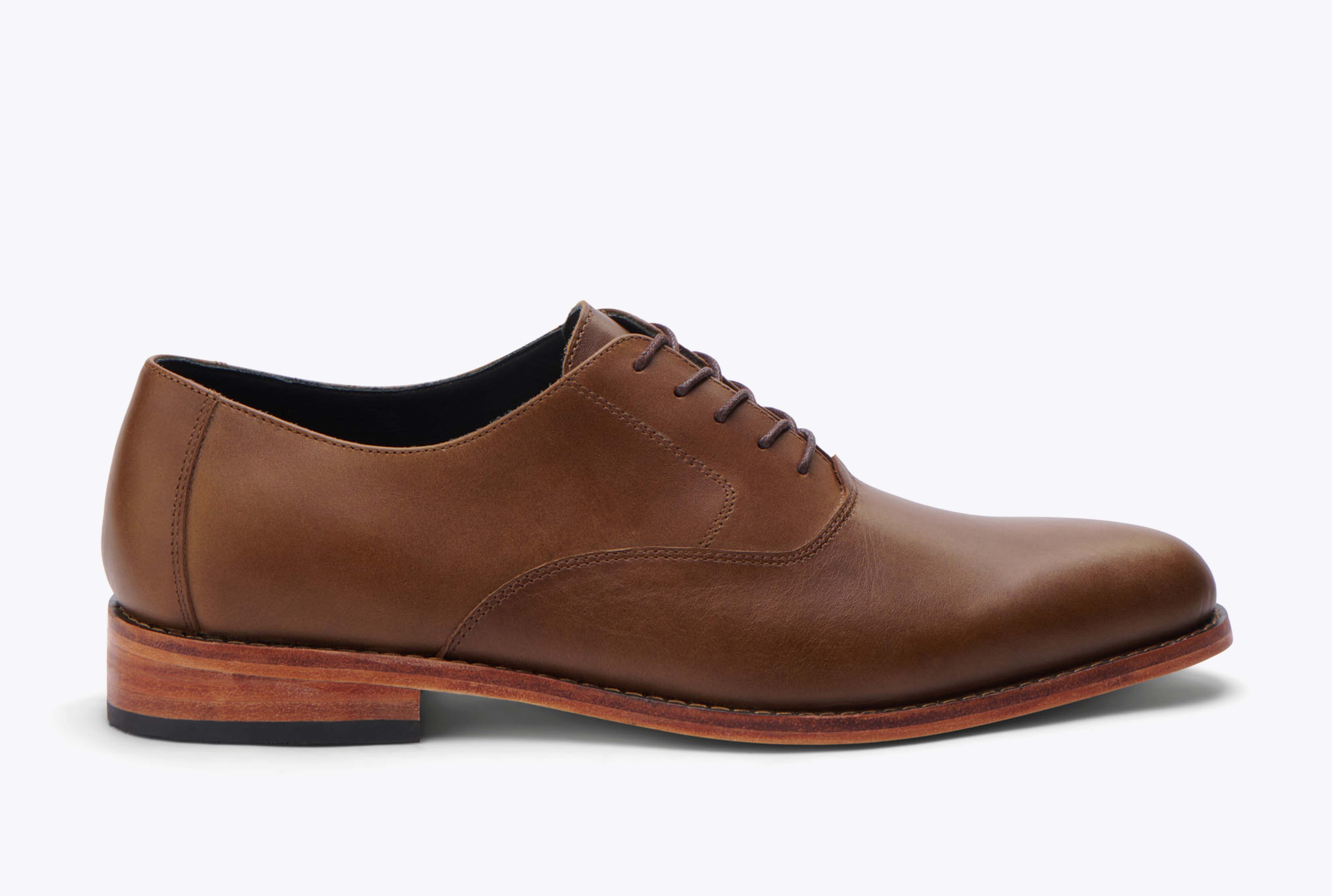 Nisolo Calano Oxford Brown - Every Nisolo product is built on the foundation of comfort, function, and design. 
