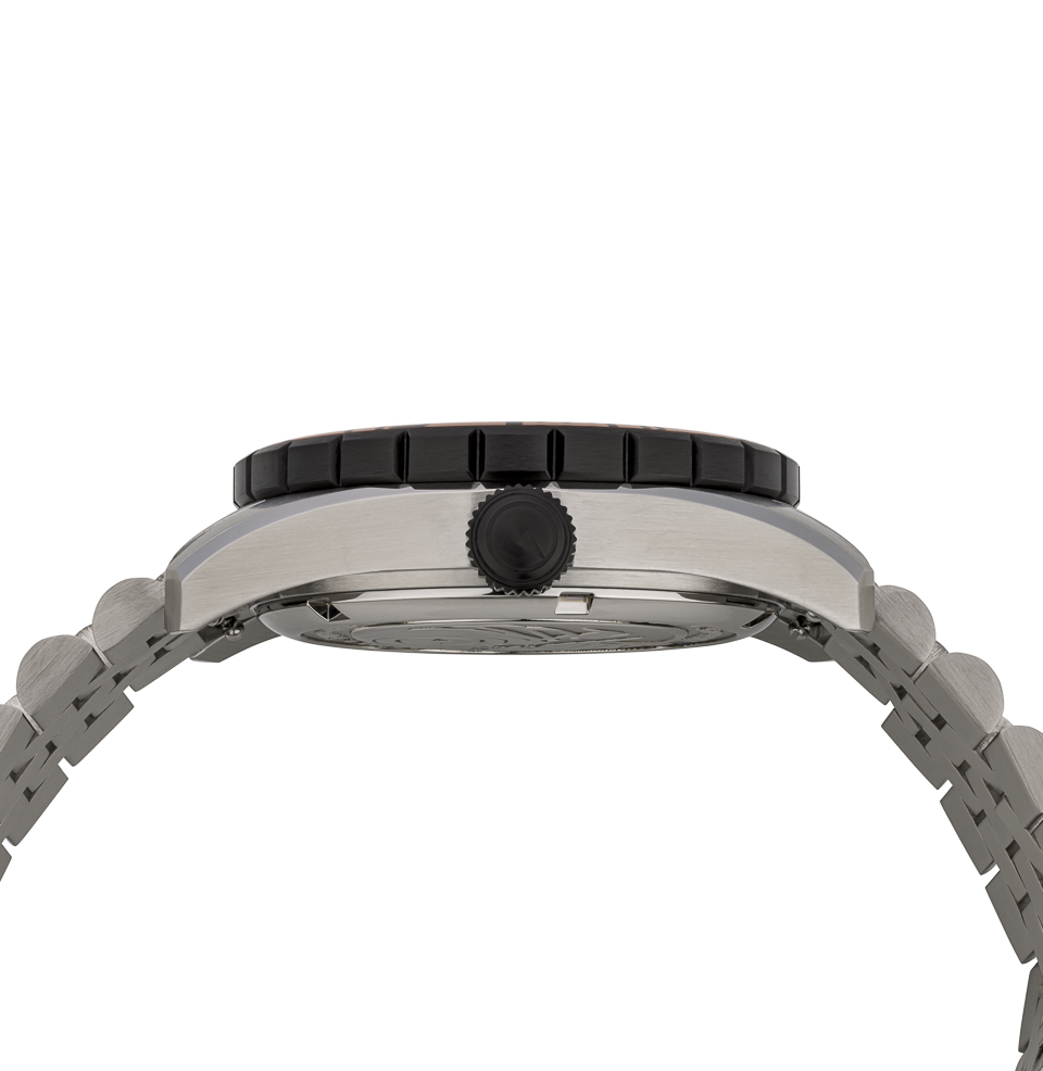 Islander Saltaire 38mm Solar Dive Watch 46mm lug-to-lug