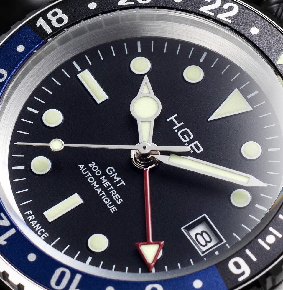Diver GMT 200M Automatic Legible dial