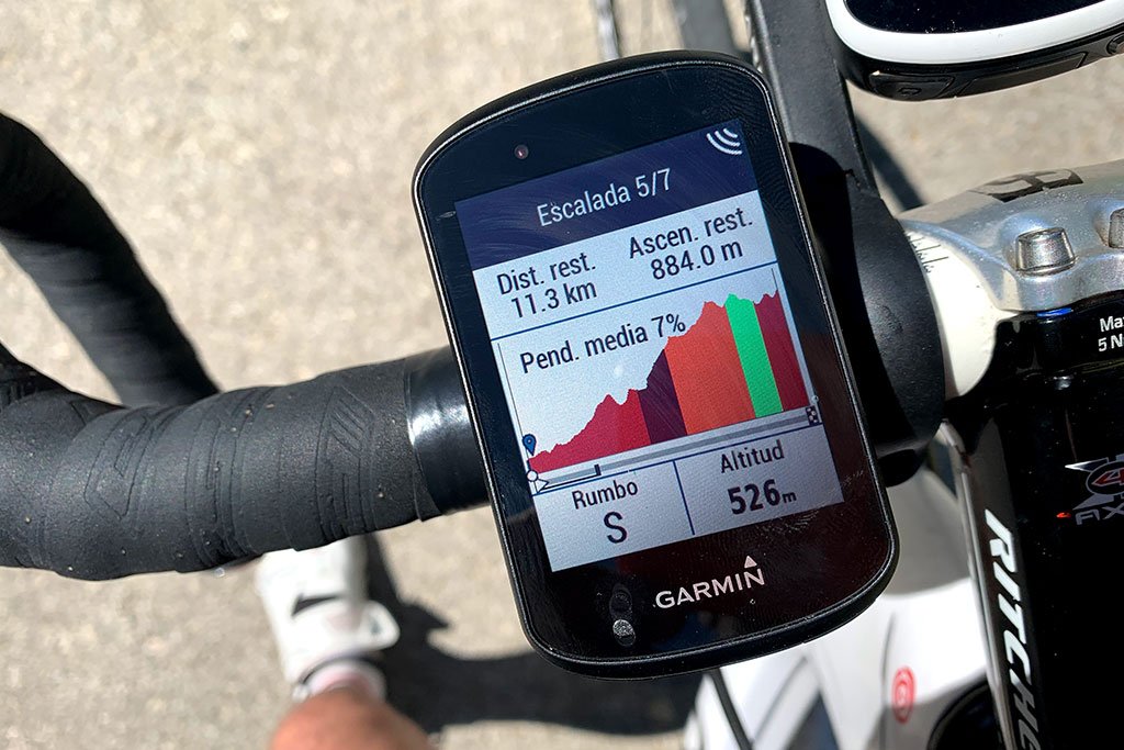 Garmin Edge 830 GPS and Sensor Bundle