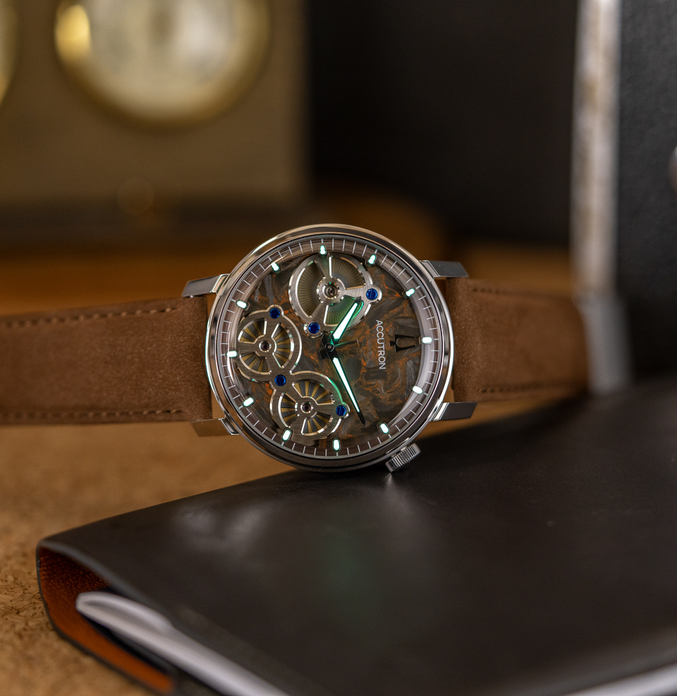 Spaceview Evolution Electrostatic LumiNova accents