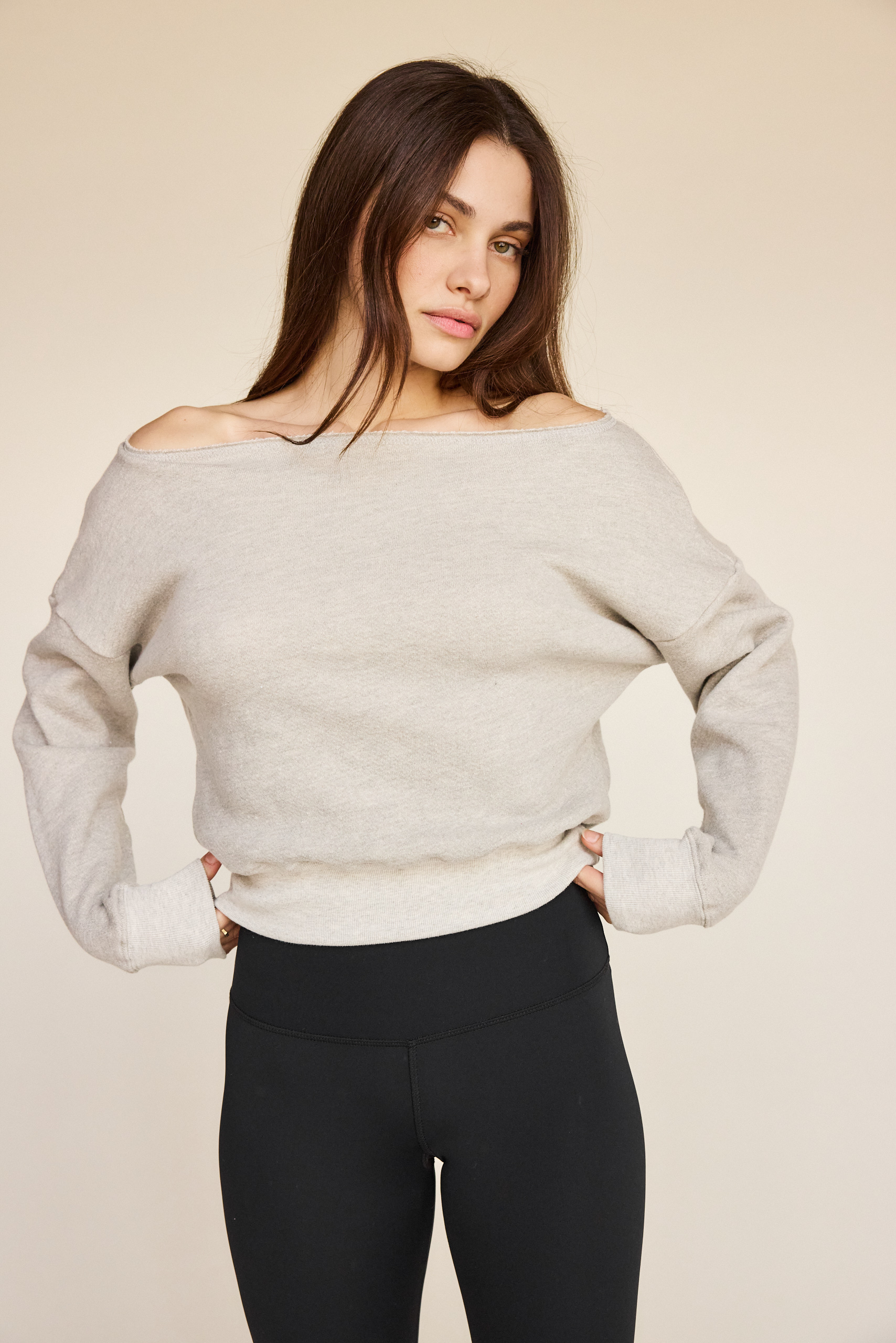 Strut This Womens Crawford Sweatshirt in Heather Grey