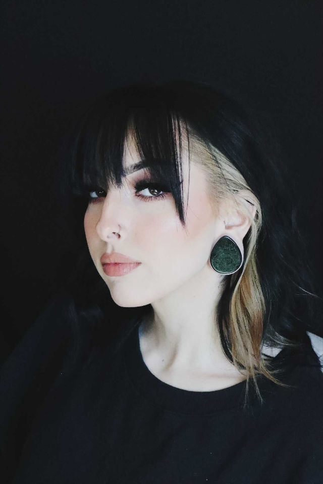  Pfingstrosenplug / gauge - Tränenschwarzglas | Doppelaufgeweitet mit flachem Gesicht