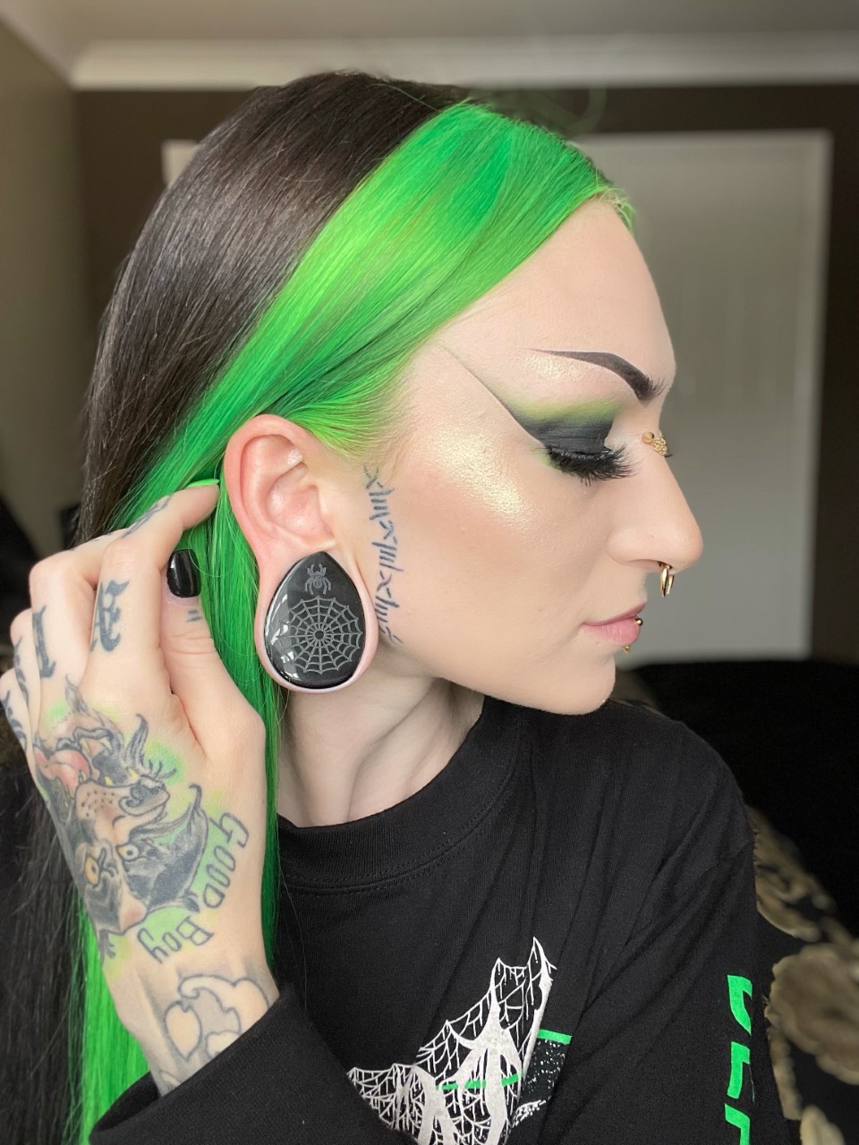 Web Plug / Gauge - Teardrop Black Glass | Flat Faced Double Flare