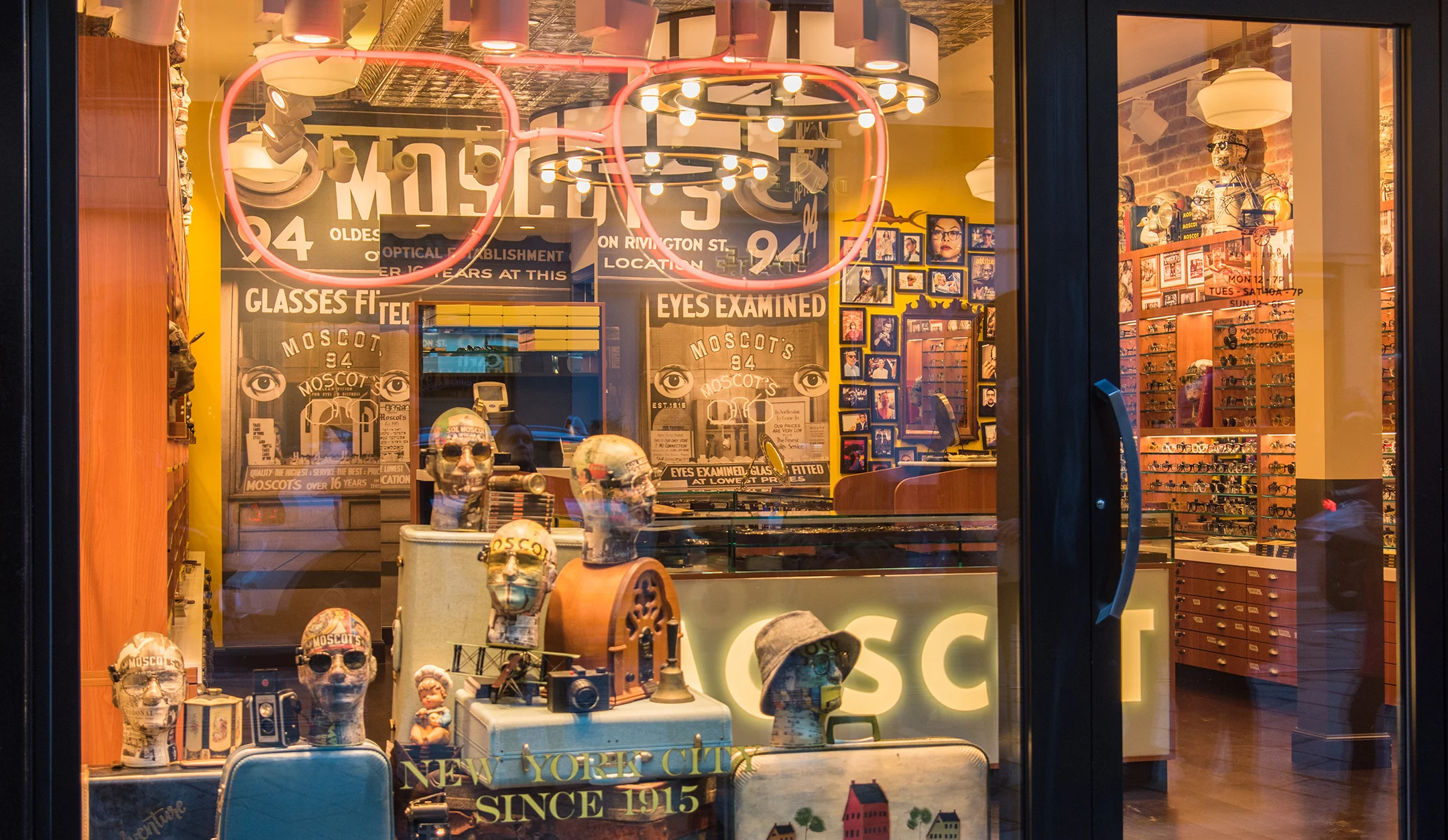 The MOSCOT Milan Shop interior 2