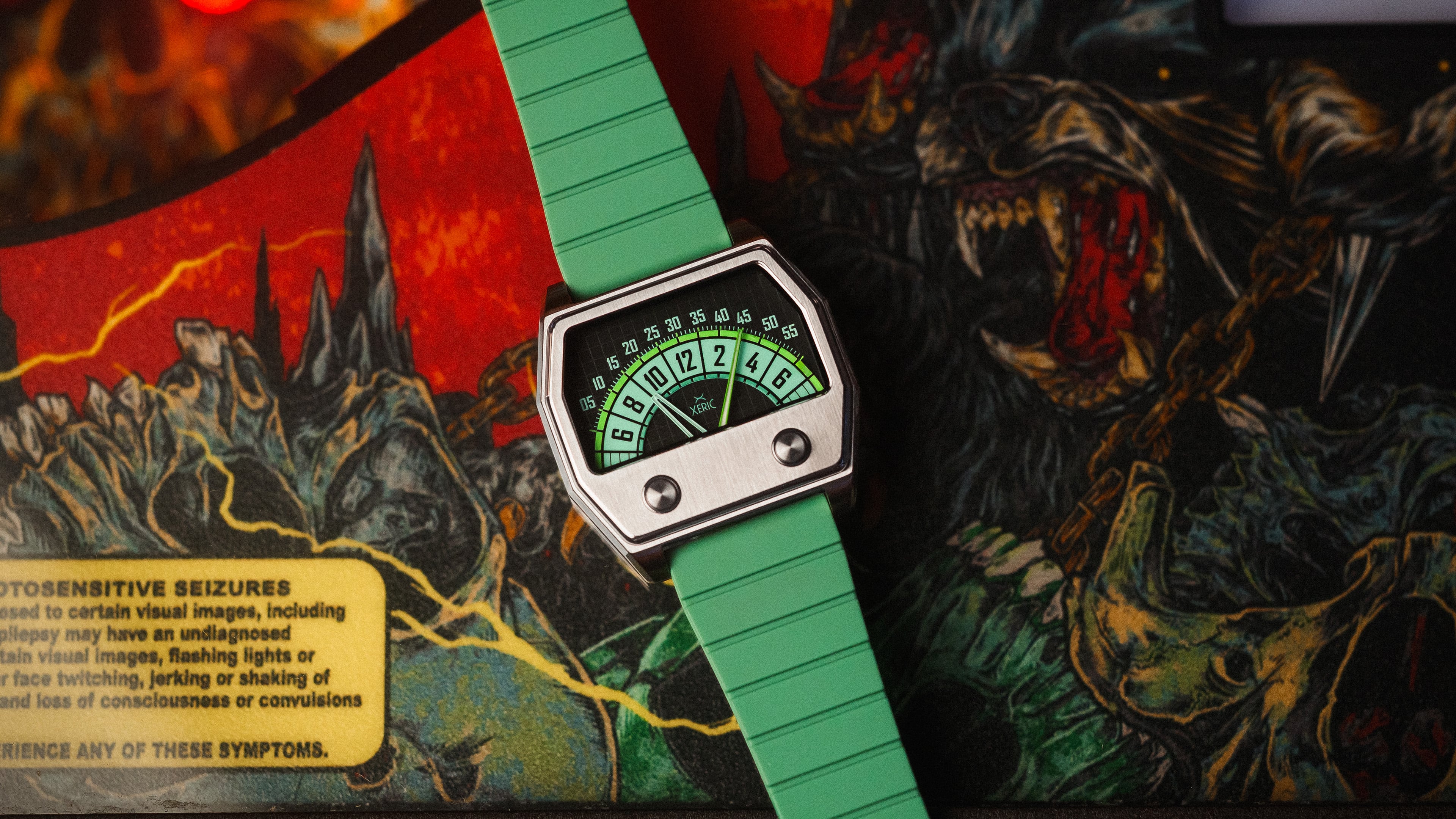 インテリア時計 hiro Xeric x Worn & Wound Sector Retrograde Night Vision Watch – Windup