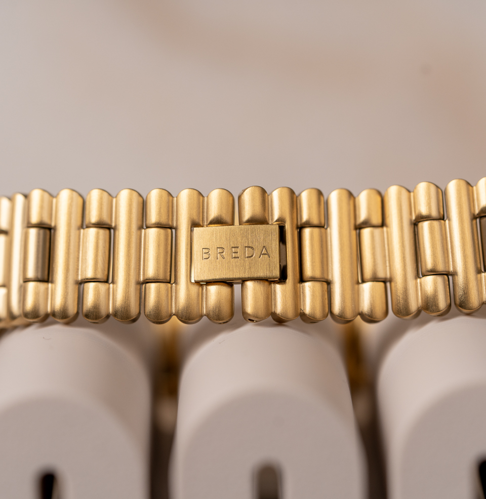 BREDA Coda Jewelry-style clasp