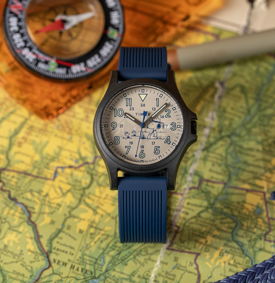 Peanuts® x Timex Expedition® Acadia Lightweight resin case