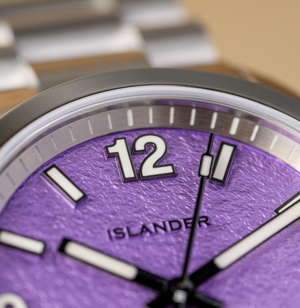 Islander Brookville Calligraphy Edition Lumed Minute Track