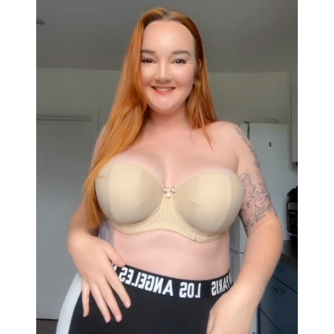 A Strapless Bra That Actually Works for Large Busts (and other summer  essentials from Curvy Couture) – Curvily