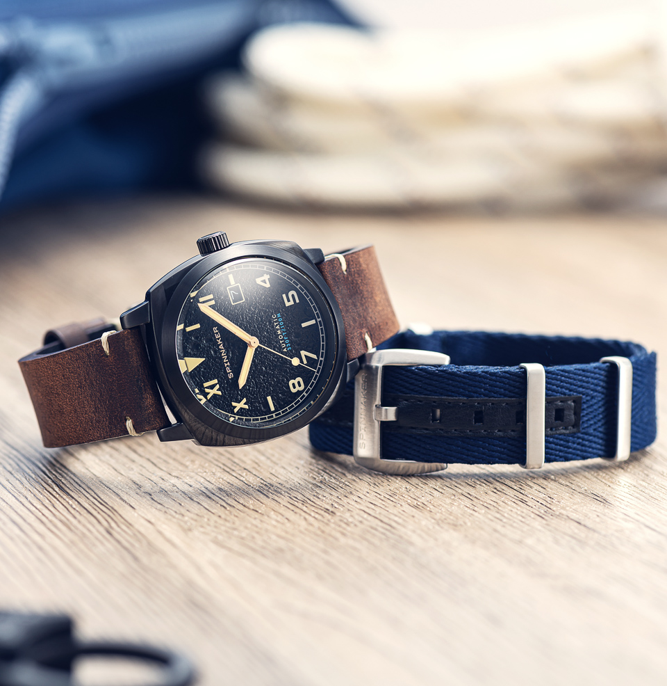 Hull California Automatic Black Cushion-Shaped Case