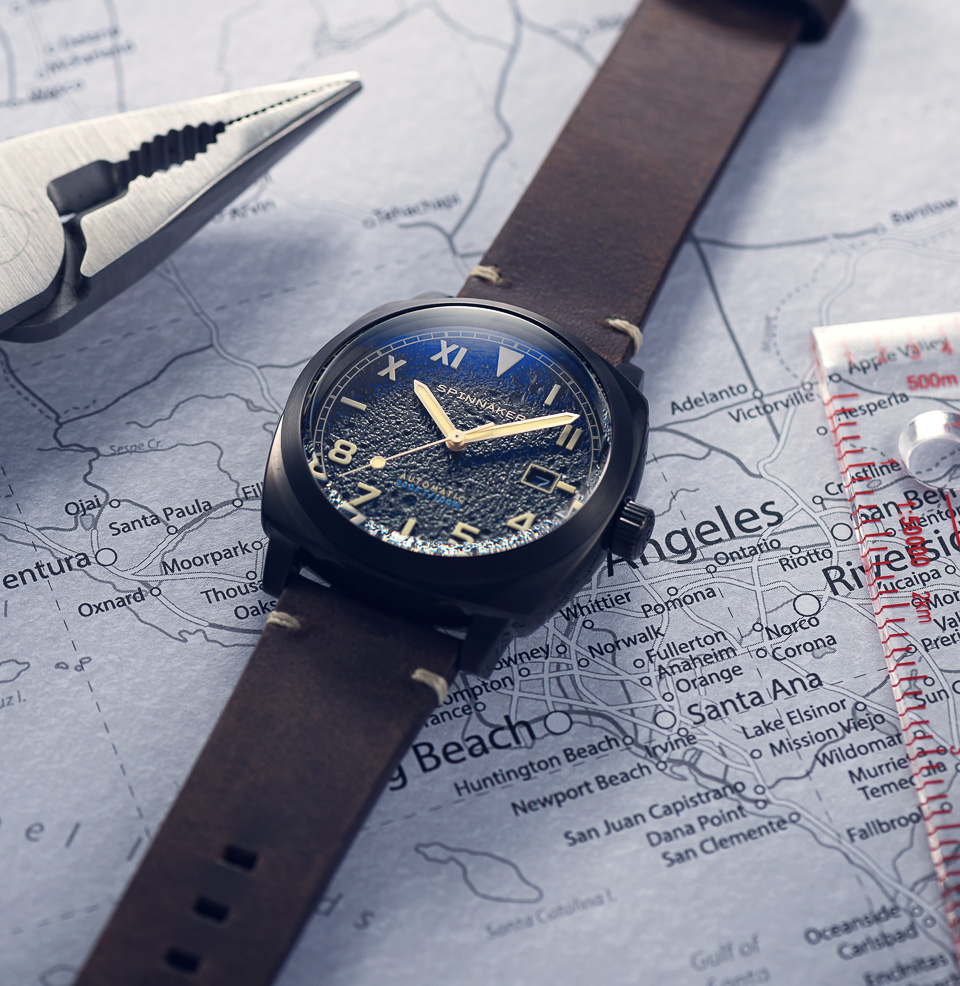 Hull California Automatic Leather Strap