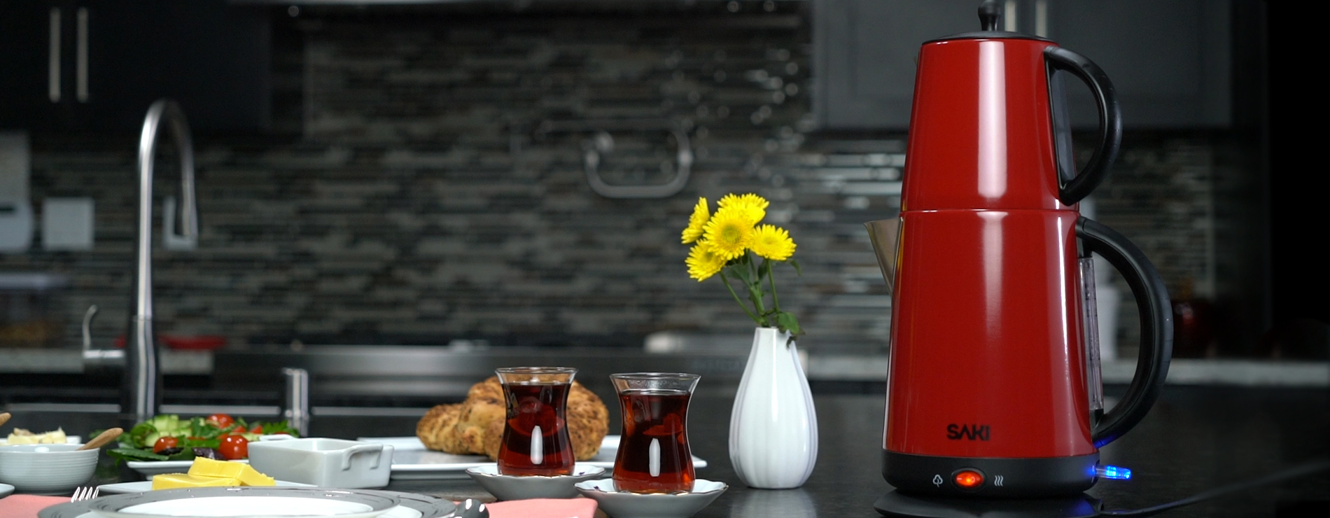 Electric tea maker