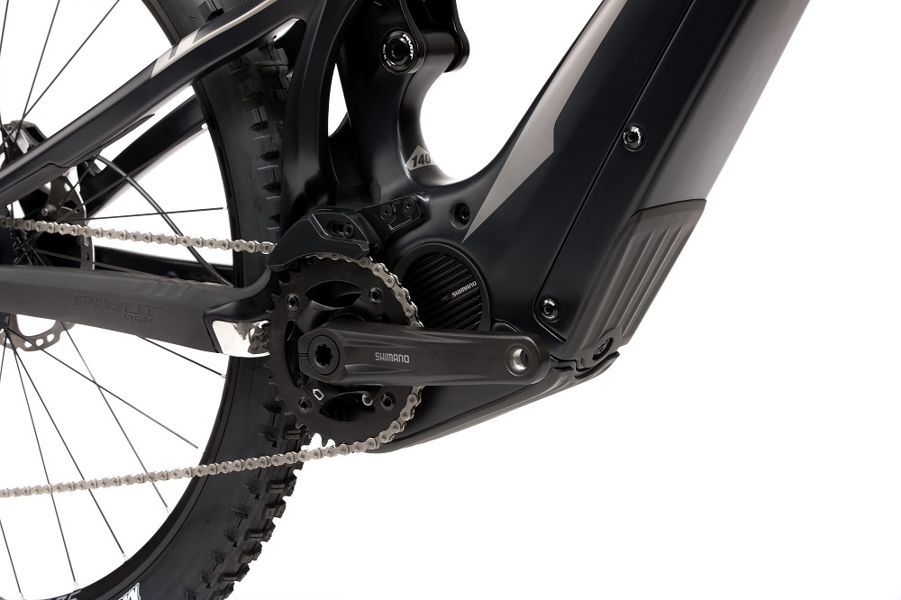 Pivot Shuttle RACE XT Electric Mountain Bike