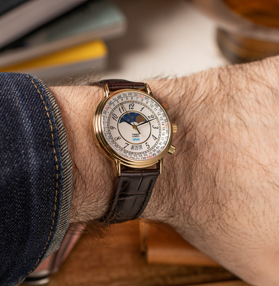 Timex 1990 Moon Phase Reissue — 37mm Watch Polished Gold-Tone Case
