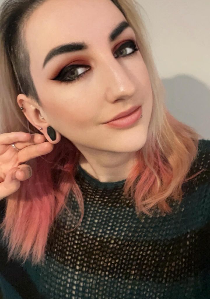 Women wearing nice  Black Coffin Glass Plug / Gauge