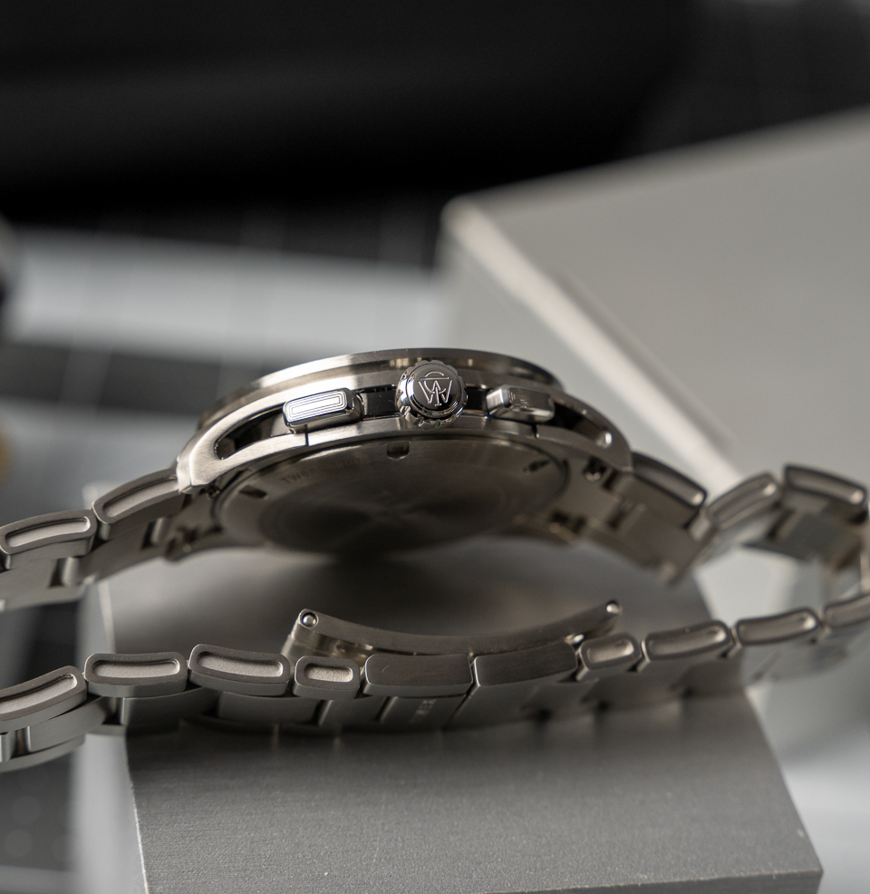 Timex Atelier Chronograph Quartz M1q 40mm Self-Adjustable Steel Bracelet