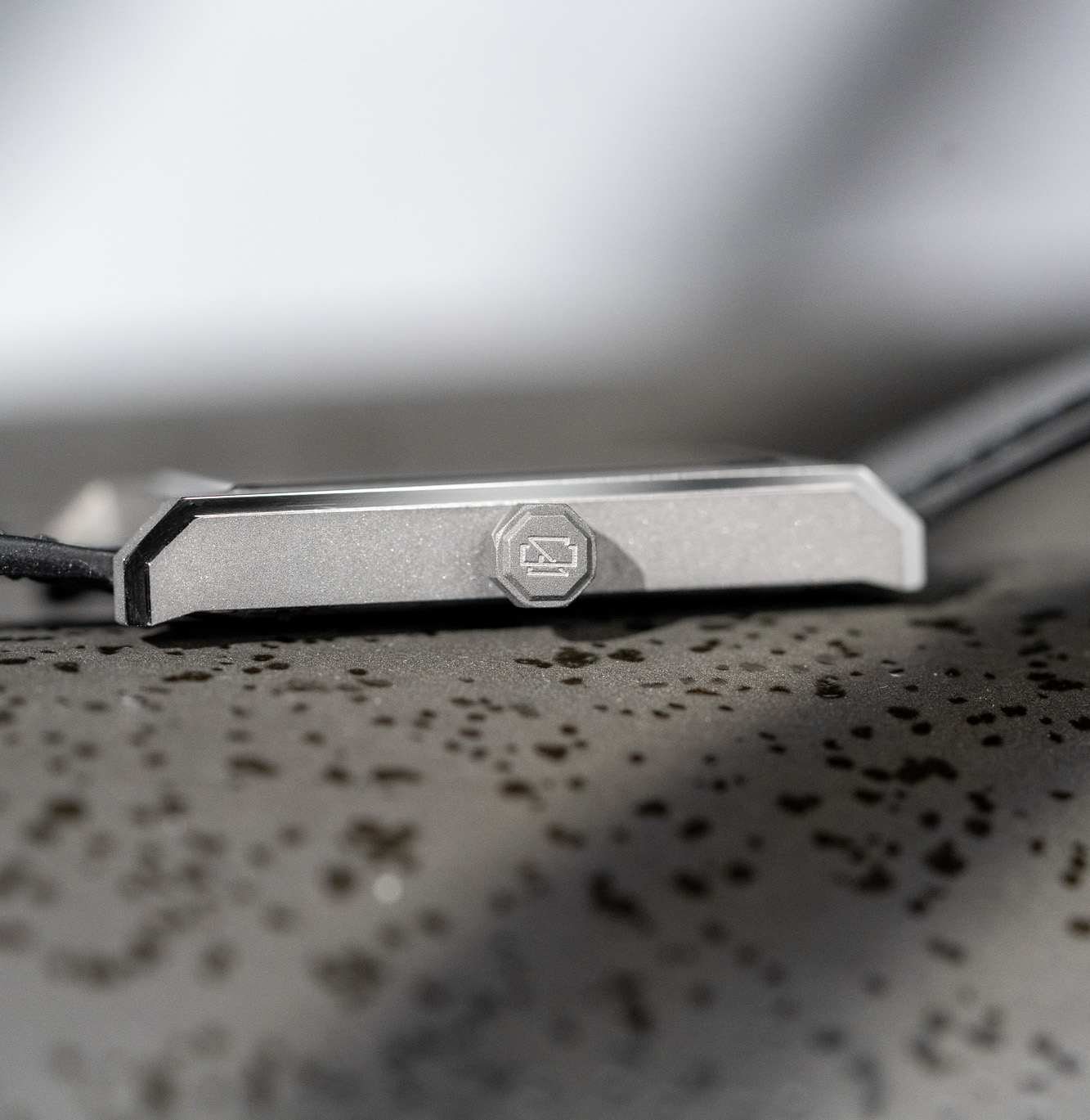 echo/neutra x Worn & Wound Limited Edition Rivanera Sleek 5.7mm Titanium Case