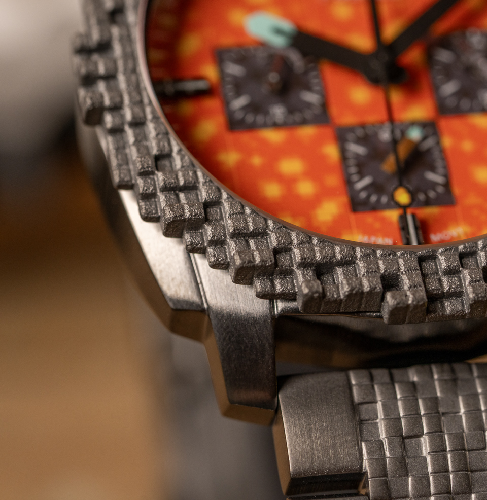 Minecraft x Fossil Limited-Edition Chronograph Watch Special bezel